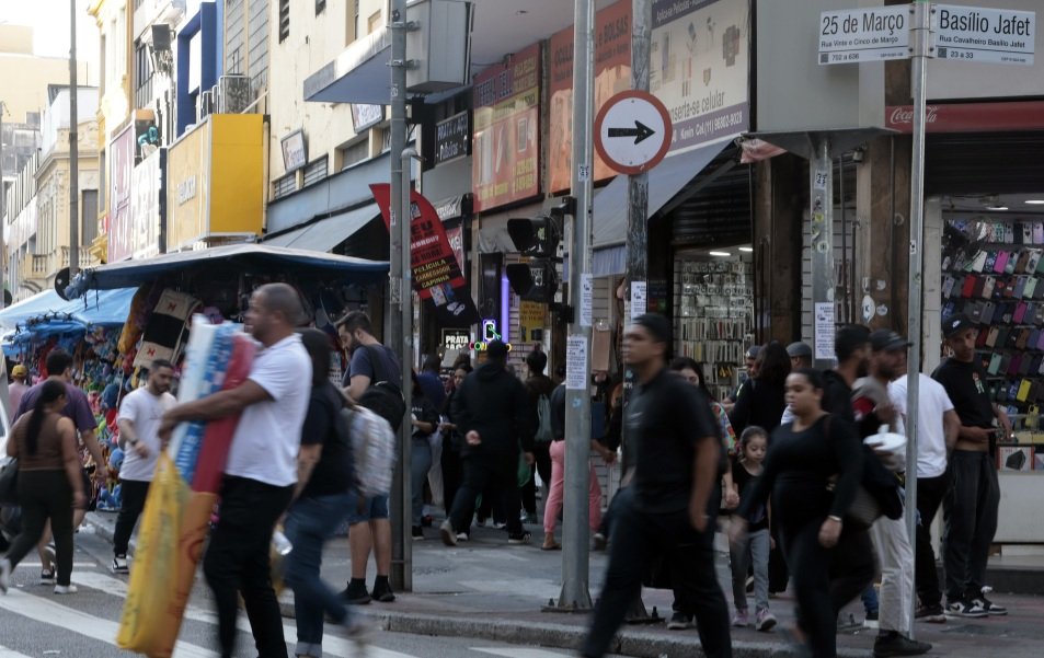 Movimento na Rua 25 de Março, que sofreu críticas do governo dos Estados Unidos