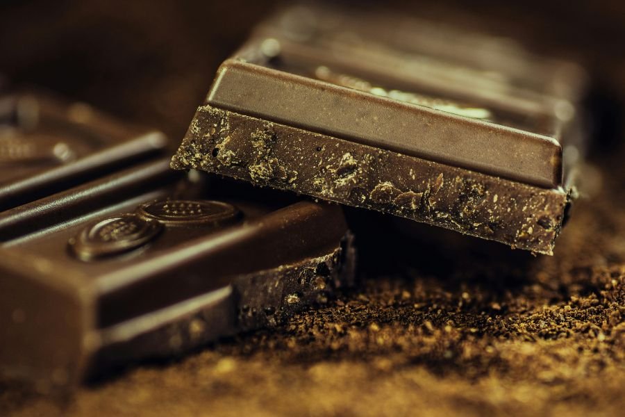 O que é o ‘sabor chocolate’ usado cada vez mais pela indústria brasileira