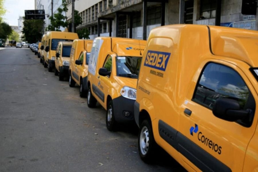 METRO QUADRADO: Sem dinheiro e com rombo bilionário, Correios repensa logística e tenta enxugar operações