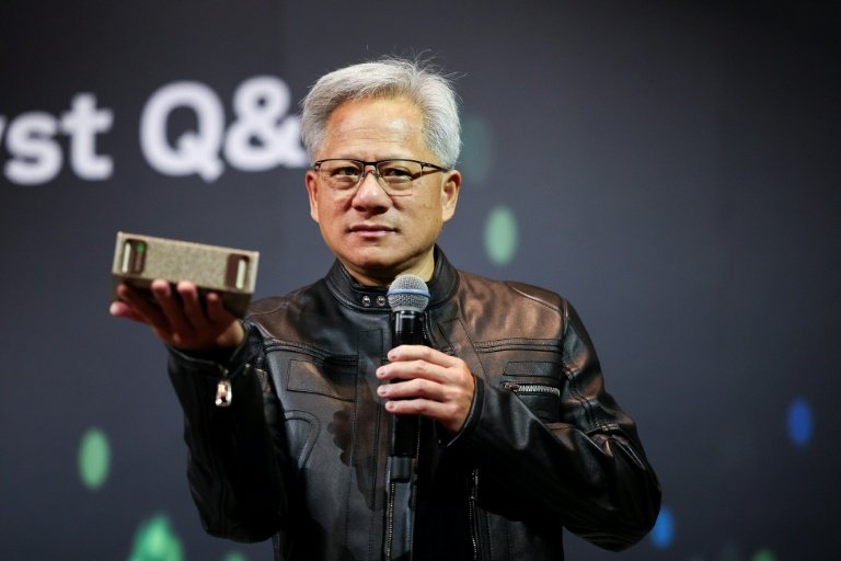 Nvidia retomará venda à China de chips H20 para IA