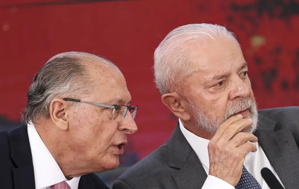Camex aprova abertura de consulta na OMC sobre tarifa dos EUA e Lula tomará decisão final