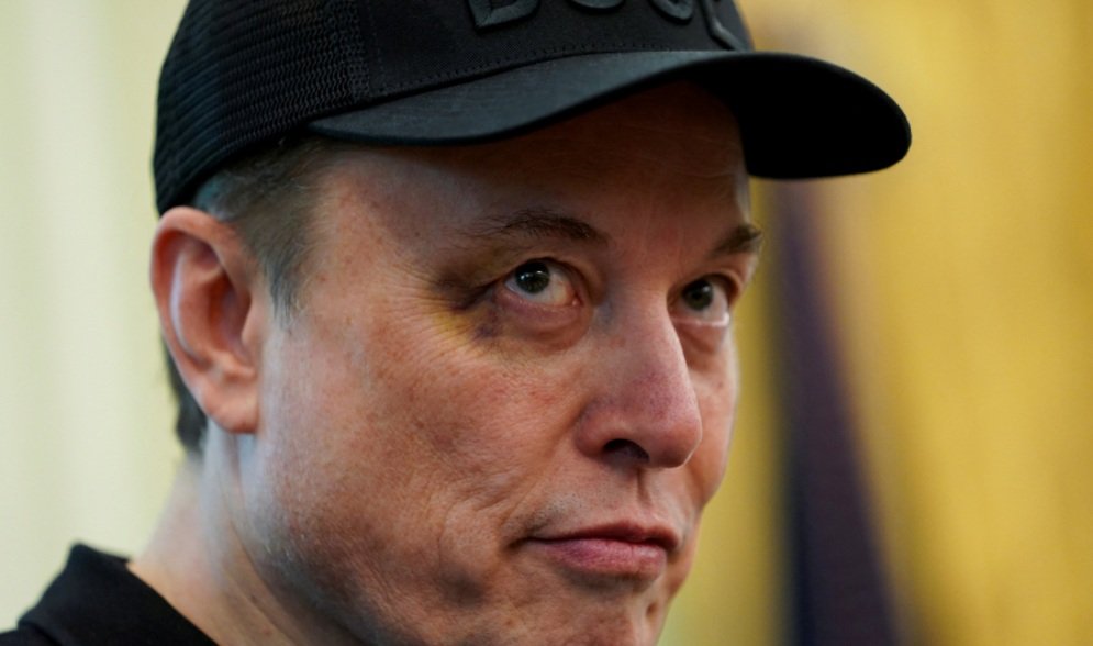 Ações da Tesla registram queda de 7% no pré-mercado após Musk lançar partido político