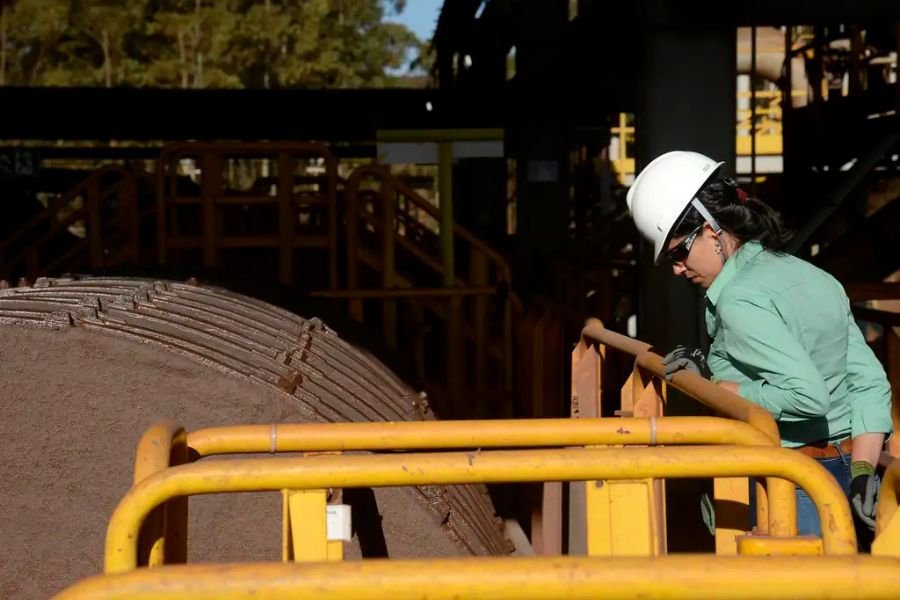 Conheça as ações, FIIs, ETFs e BDRs mais negociados na B3 no 1º semestre