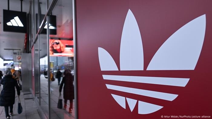 Por que nova sandália da Adidas pode virar caso de Justiça no México