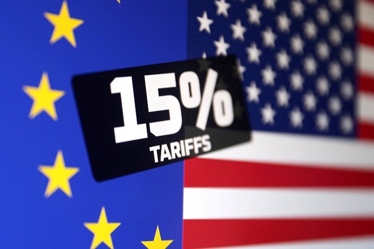 EUA e UE anunciam esboço para acordo comercial; Washington reitera tarifa de 15%