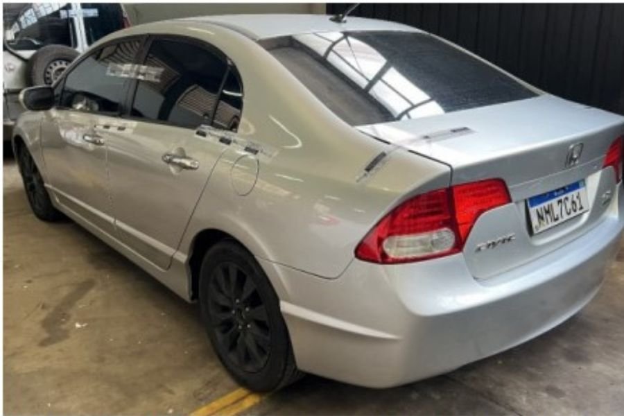 Leilão da Receita tem Honda Civic a partir de R$ 6.750; prazo para lances termina hoje