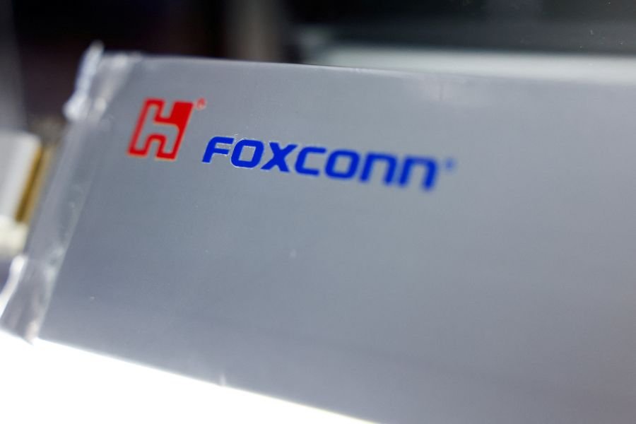 Foxconn supera dependência de iPhone e foca em servidores de IA