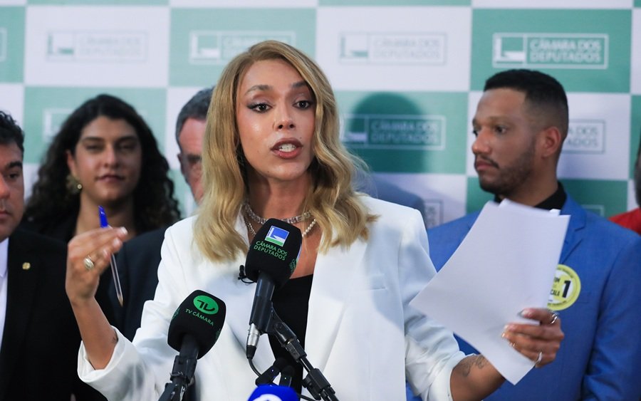 Subcomissão do fim da escala 6×1 começa a discutir proposta nesta terça-feira