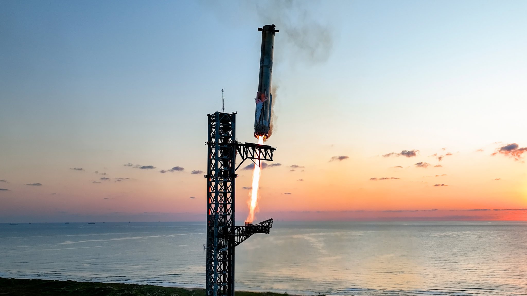 SpaceX prepara 10º voo do foguete Starship em agosto após falhas