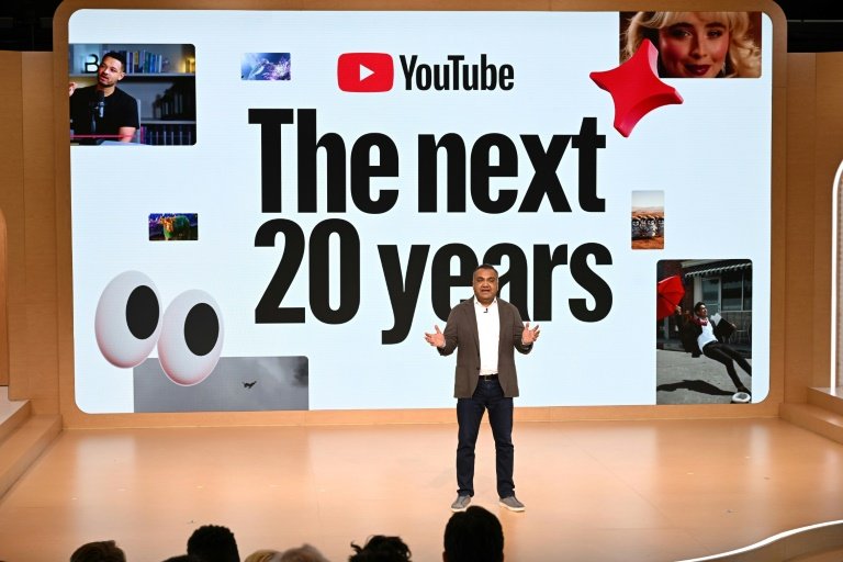 Inteligência Artificial e celebridades marcam 20º aniversário do YouTube