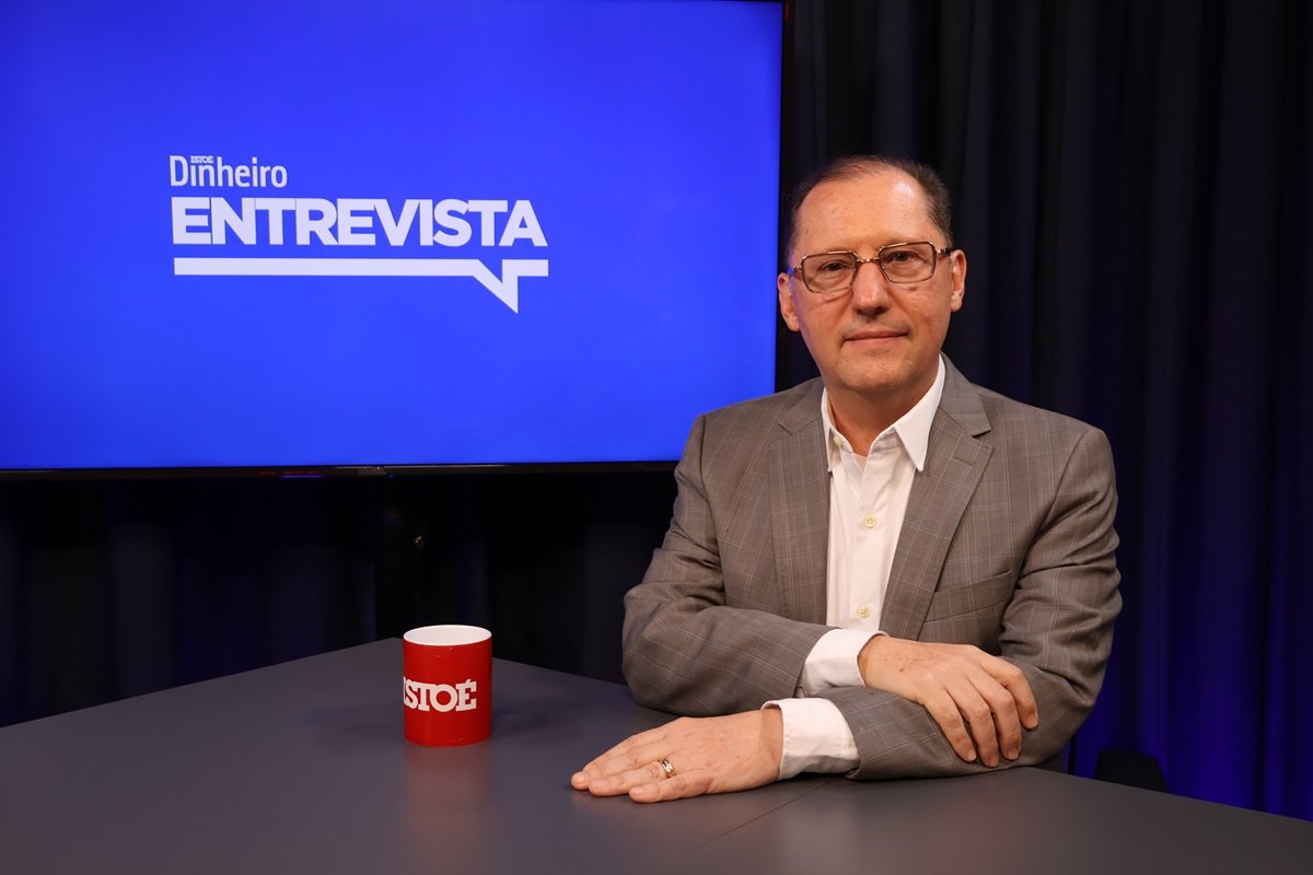 Cemig já atua com ‘gestão privada’ e vendeu avião para ‘corte de privilégios’, diz CEO