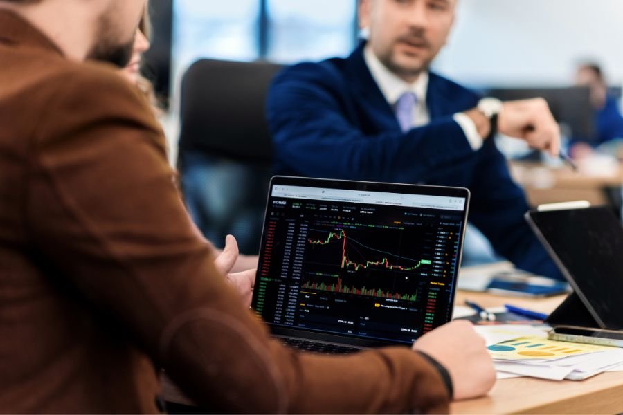 ETF é renda fixa ou variável? Paga dividendos? Tire suas dúvidas