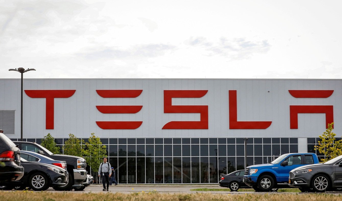 Tesla salta 8% na bolsa após Musk comprar US$ 1 bi em ações