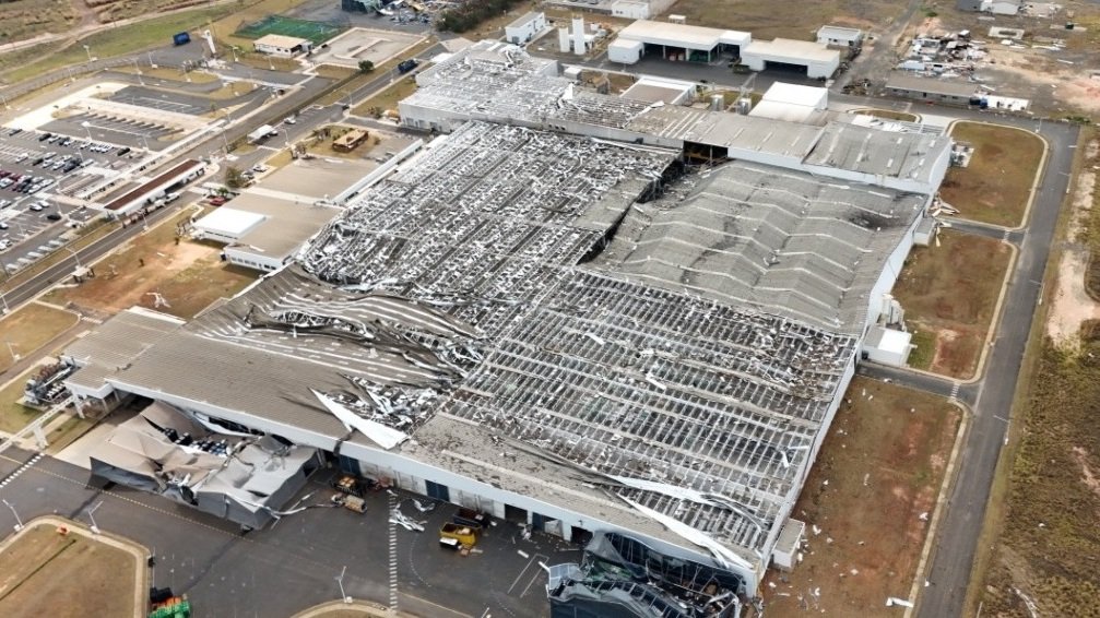 Toyota só voltará a produzir em SP em 2026: ‘Estragos foram de mais de 90% na planta’