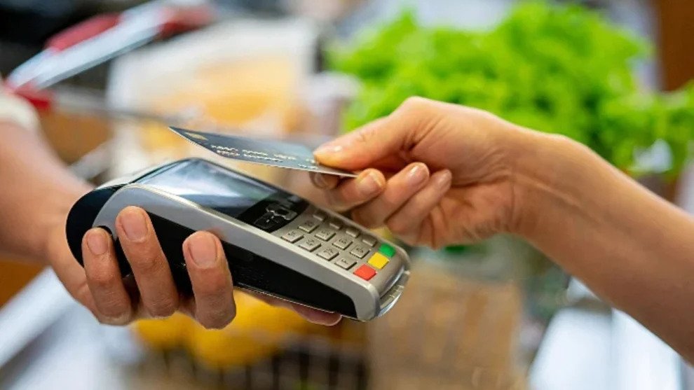 Impasse interno no governo emperra reforma de vales alimentação e refeição