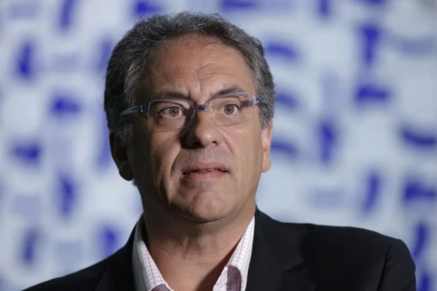 PlatôBR: Relator retira cigarros eletrônicos da MP que tributa aplicações e votação é adiada