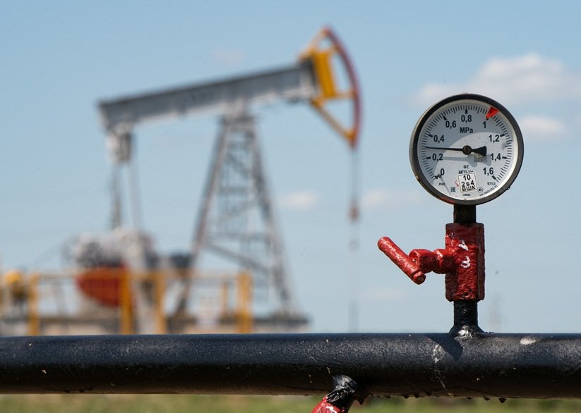 Petróleo sobe 5% com novas sanções dos EUA contra Rússia