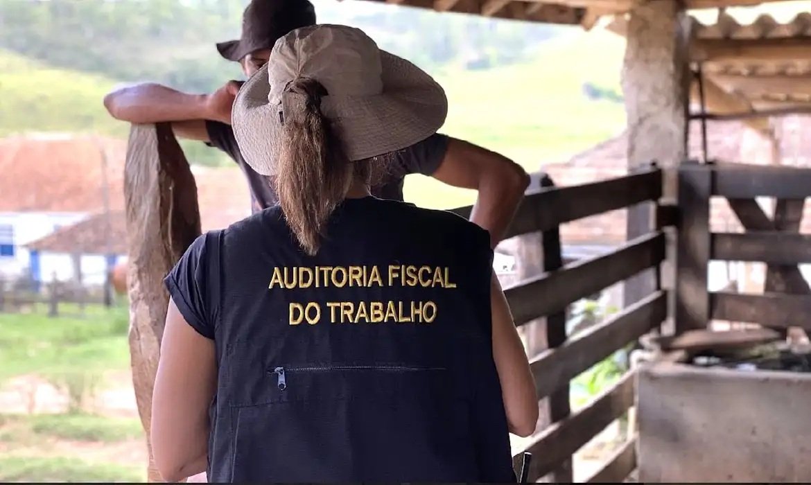 Governo inclui 159 empregadores na lista suja do trabalho análogo à escravidão