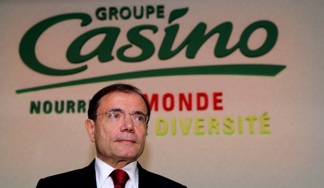 Grupo Casino e ex-CEO enfrentam julgamento por manipulação de preços e corrupção na França