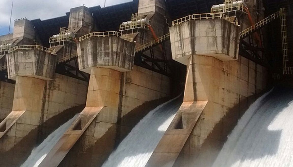 Usina Hidrelétrica Três Irmãos