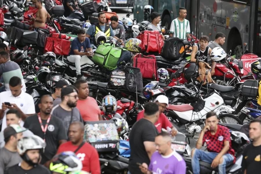 Keeta enfrenta protesto de entregadores na primeira semana de operação em Santos