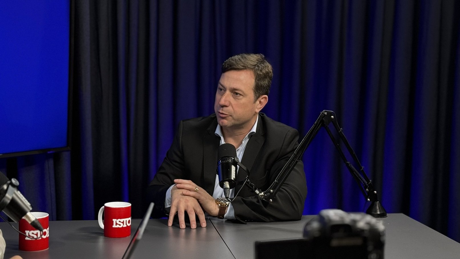 CEO da Indigo: Estacionamento no Brasil tem mais funcionário que no resto do mundo