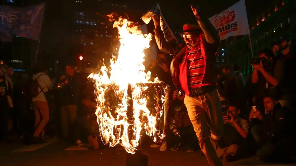 Tarifa zero no transporte público custaria R$ 78 bi por ano, diz estudo