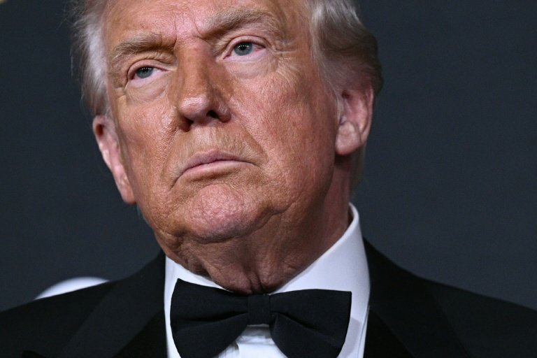 Trump expressa dúvidas sobre compra da Warner Bros pela Netflix