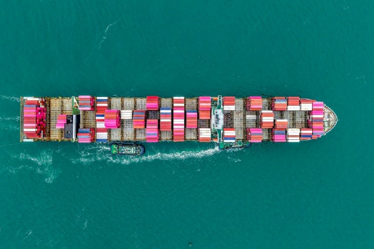 Superávit comercial da China supera US$ 1 trilhão apesar da queda das exportações para os Estados Unidos