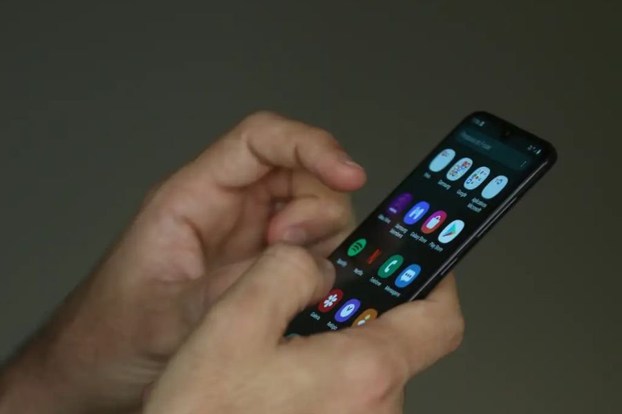 Saiba as principais medidas para evitar fraudes após ter o celular roubado