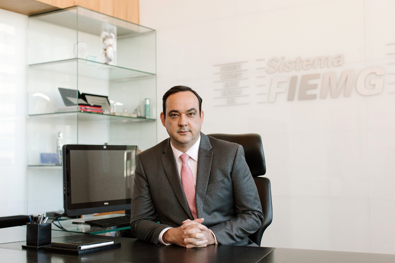 Indústria de MG cobra medidas antidumping contra tecidos da China: ‘Competição desleal’