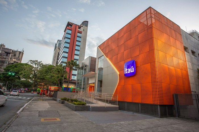 Itaú aprova R$ 3,85 bi em JCP para acionistas