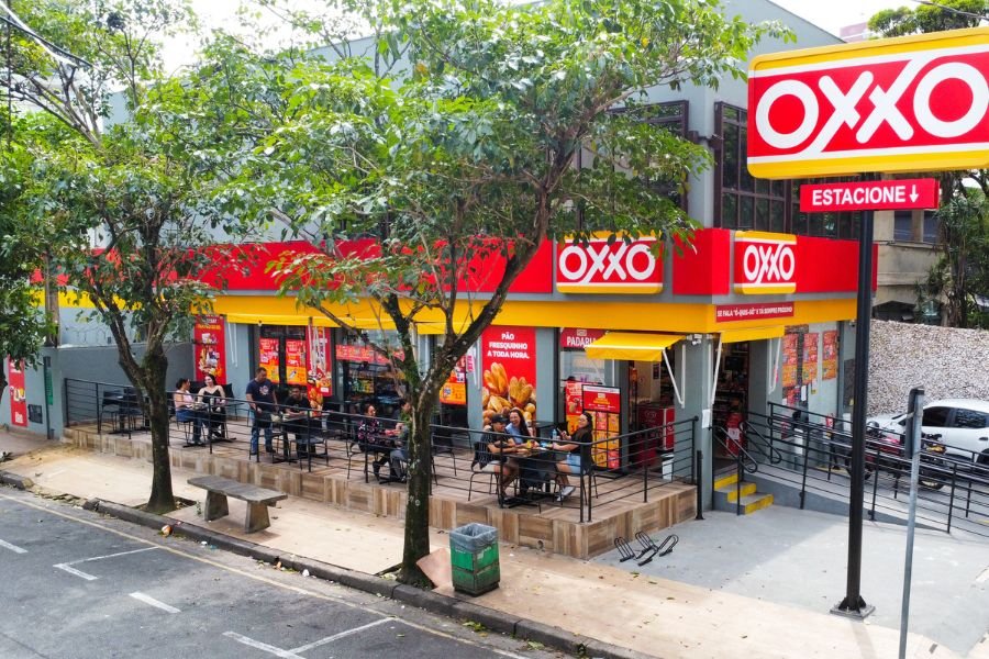 Oxxo quer usar decks externos para se tornar ‘point’ na noite de SP
