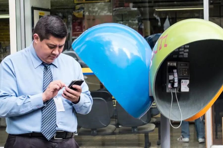 Companhias telefônicas iniciam ‘aposentadoria’ de orelhões, mas 9 mil seguirão ativos; veja onde