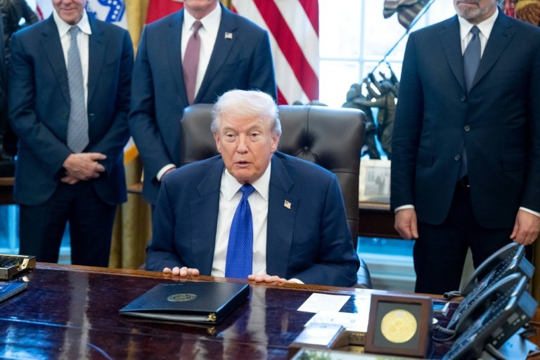 Trump diz que México ‘deixará’ de enviar petróleo a Cuba