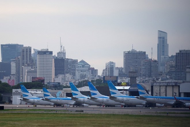 Argentina tem dia de greve geral contra reforma trabalhista de Milei; voos são cancelados