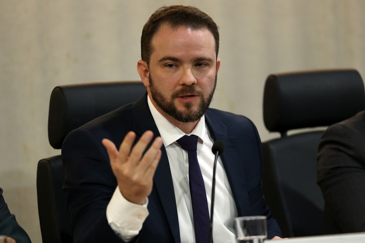 Durigan anuncia nova equipe do Ministério da Fazenda; veja nomes