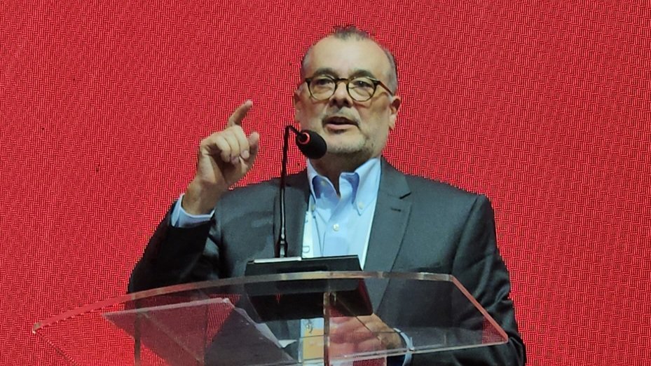 Governo parece uma prefeitura quebrada, diz Gustavo Franco sobre situação fiscal