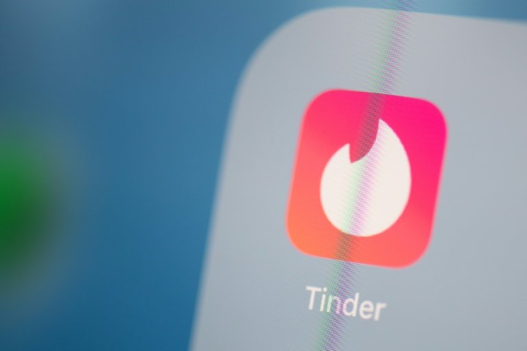 Tinder busca ir além do ‘swipe’ para oferecer conexões ‘mais relevantes’