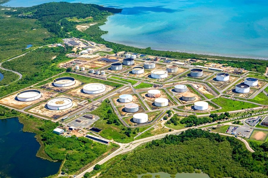 Refinaria privatizada da Bahia anuncia reajuste nos combustíveis; aumento do diesel chega a 20%