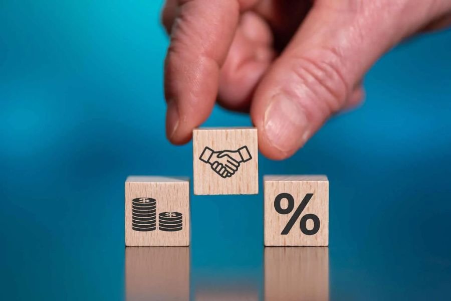 Quanto rendem R$ 5 mil no Tesouro Direto, CDB e mais investimentos com a Selic em 14,75% ao ano