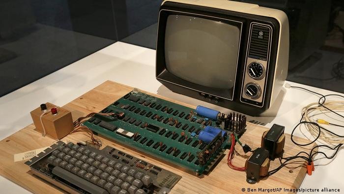 50 anos da Apple: conheça a origem da logomarca da maçã e fatos curiosos sobre a empresa