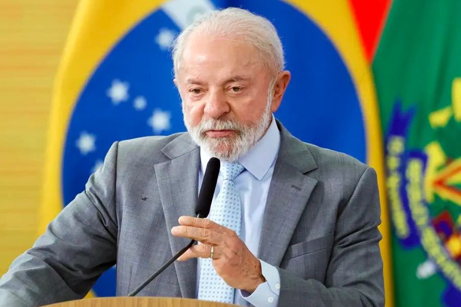 Lula diz sonhar com criação de empresa distribuidora de gás e de combustível e outra Eletrobras