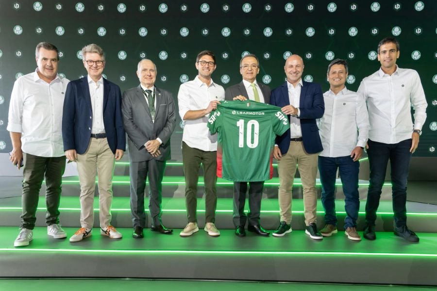 Leapmotor substitui Grupo Fictor e estampará uniformes do Palmeiras até 2028