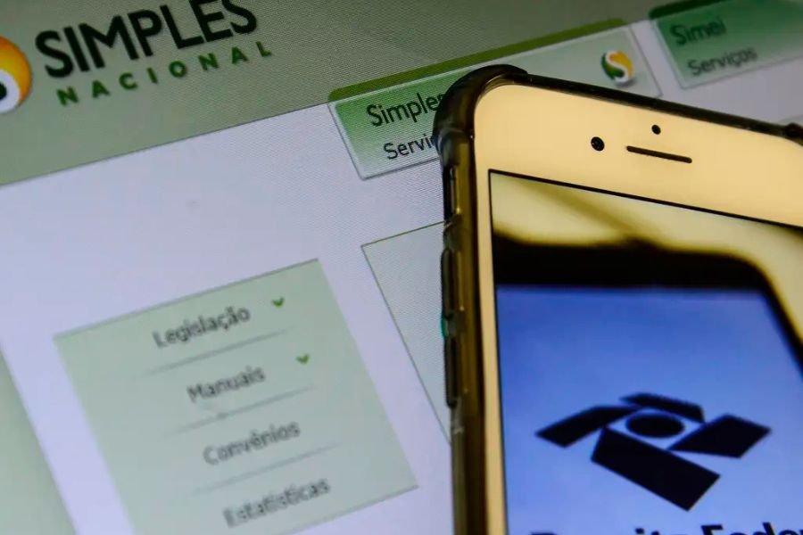 Reforma tributária: empresas têm até setembro para decidir se irão adotar o Simples em 2027