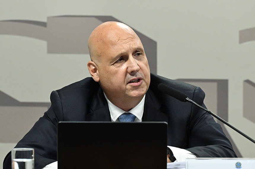Otto Lobo durante a sabatina n Fonte: Agência Senado