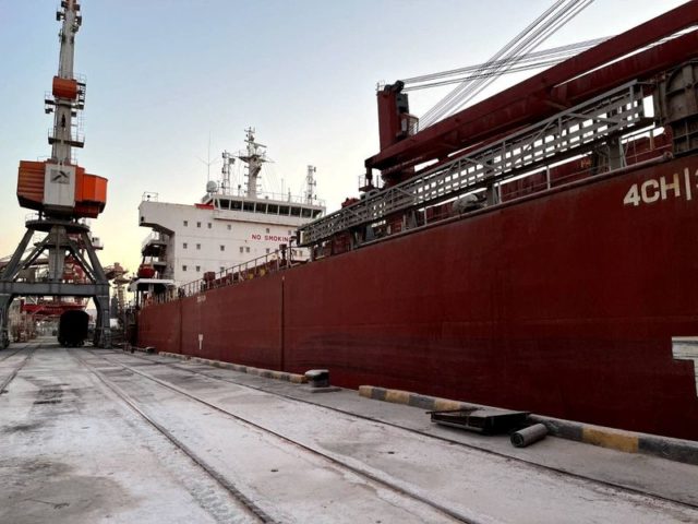 Mais dois navios de grãos saem da Ucrânia com abertura do terceiro porto
