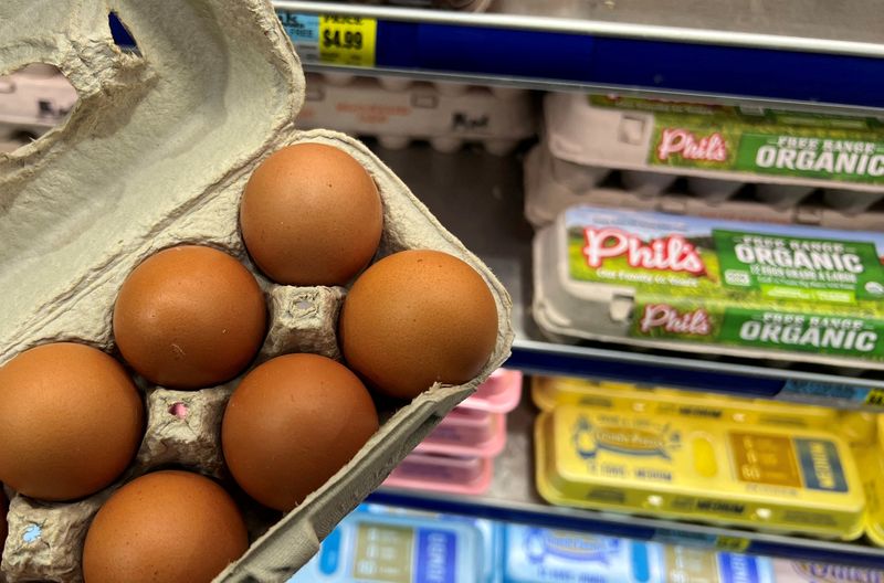 Os preços são particularmente dolorosos para os consumidores que dependem dos ovos como fonte de proteína de baixo custo e substituto da carne mais cara