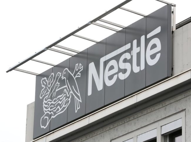 Após o negócio, a Nestlé deterá 20,1% da L'Oreal, contra 23,3% anteriormente
