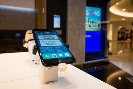 Maioria de aparelhos em lojas da TIM são 5G, operadora prepara lançamento em Brasília
